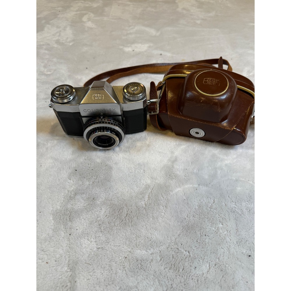 Zeiss Ikon Contaflex 35mm SLR Camera Pantar 45mm f2.8 Lens with Leather Case